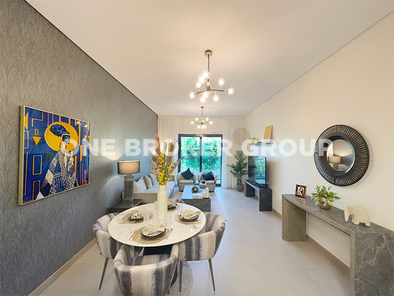 Modern layout | Well-maintained | Bright &amp; Spacious Unit-pic_1